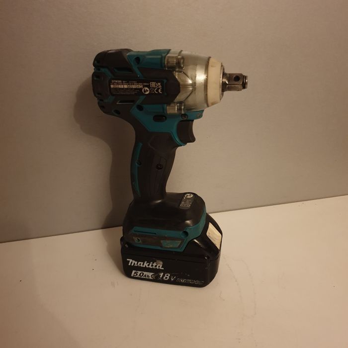 Makita DTW 285 Mașina de înșurubat Brushless 5.0AH Li-Ion 280Nm