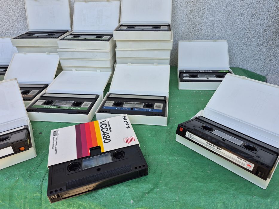 Vând 15 casete video 2000 VCC ,Agfa,Simens,240,360,480 minute,2×2,2×3h