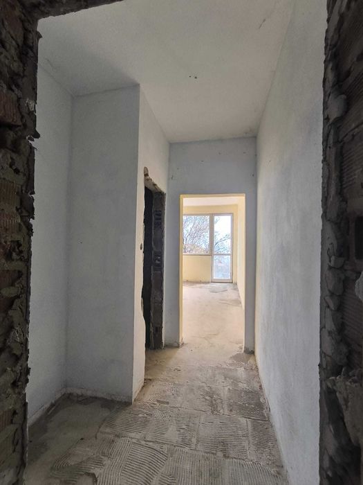 Продава се студио, 37 квадрата, гр. Балчик/ Овчаровски плаж