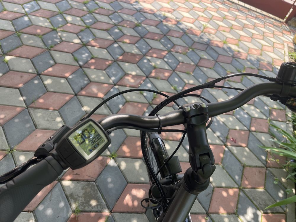 Bicicleta electrică Triumph