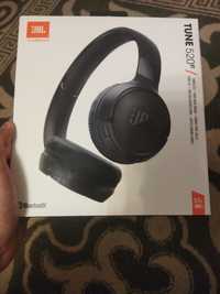 Беспроводные наушники, наушники. JBL TUNE 520BT