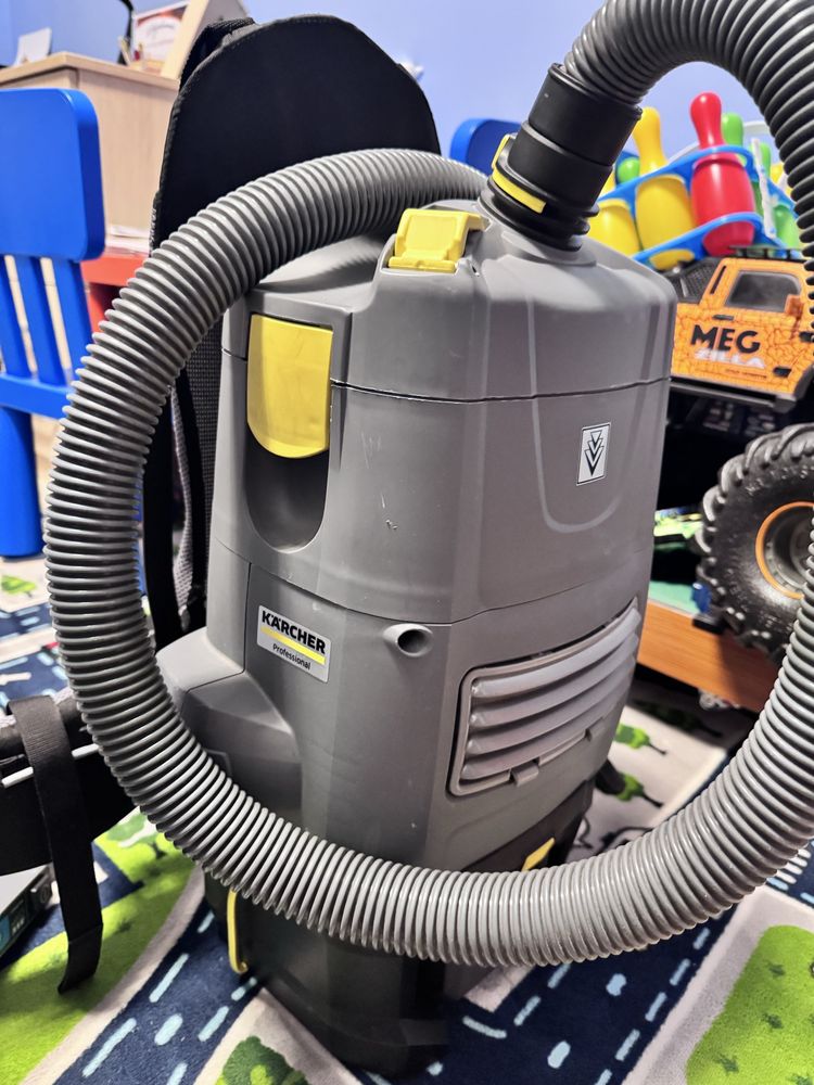 Aspirator KARCHER uscat tip rucsac cu sac de aspirare, BV 5/1 Bp