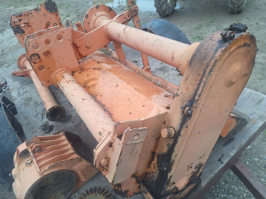 Grapa freza defecta tractor 2,5 m grup defect