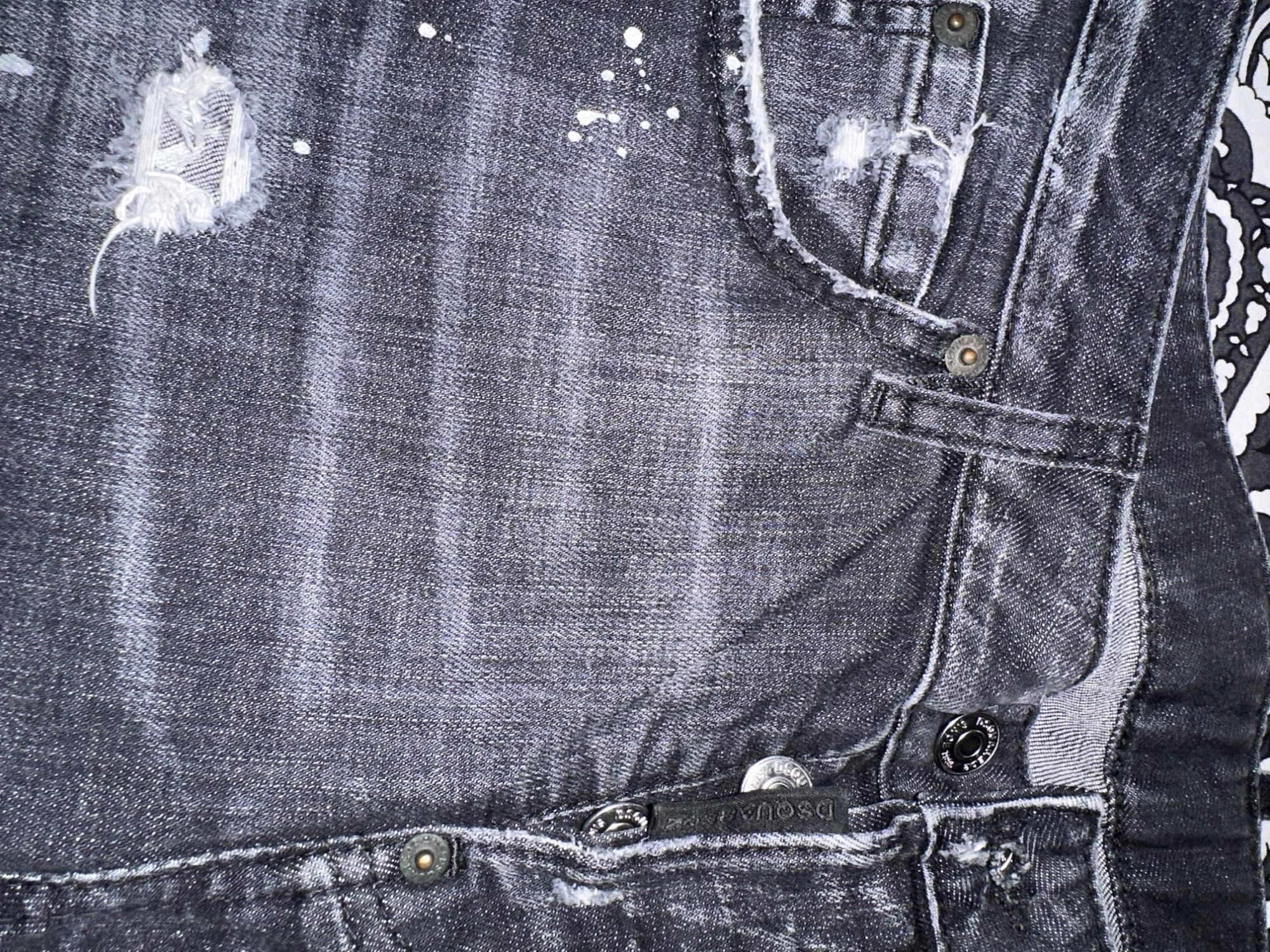 Дънки Dsquared2 в сив цвят