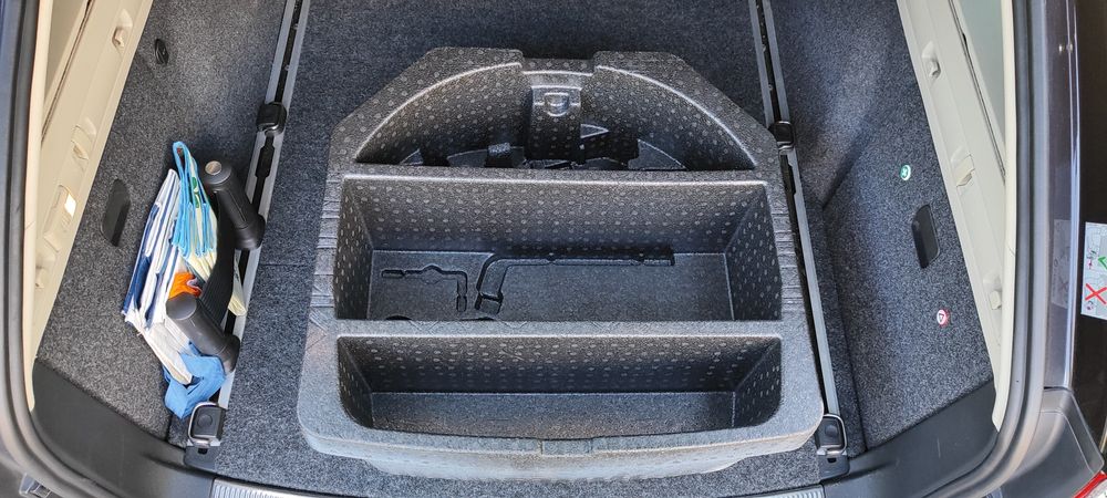 Леген - органайзер за багажник/резервна гума за Тойота/Toyota