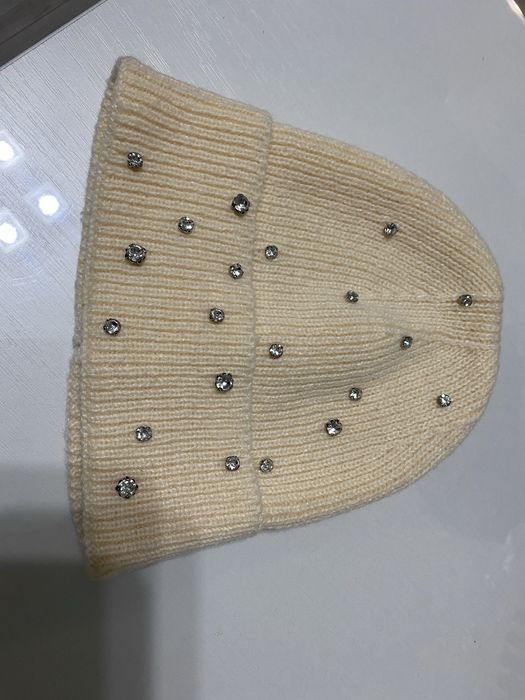 Продам новую шерстяную шапку