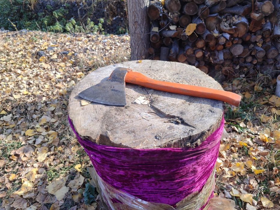 Продам Чурка Карагач с Топором