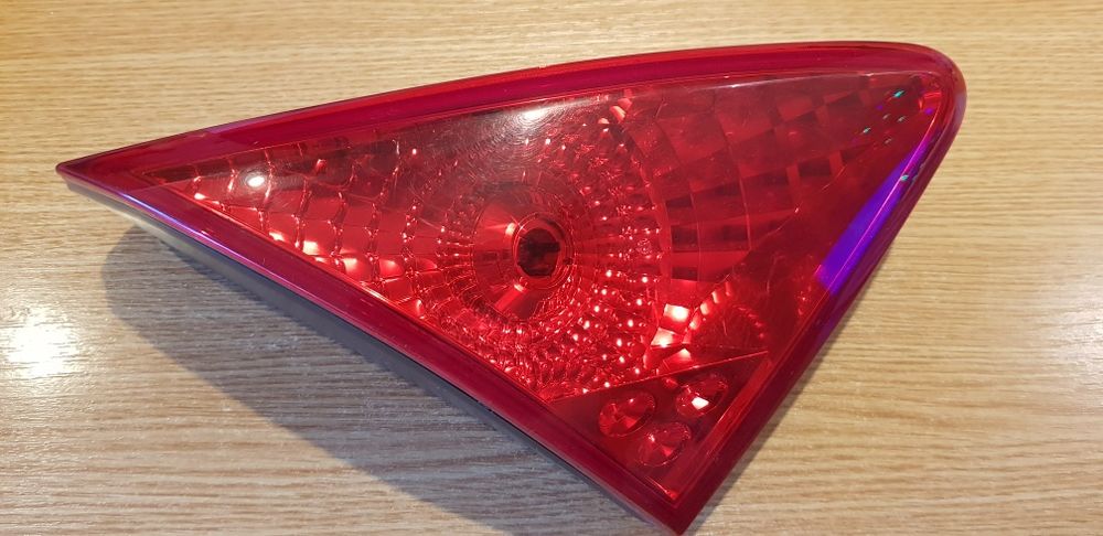 Stop Peugeot 3008 Haion / Portbagaj dreapta