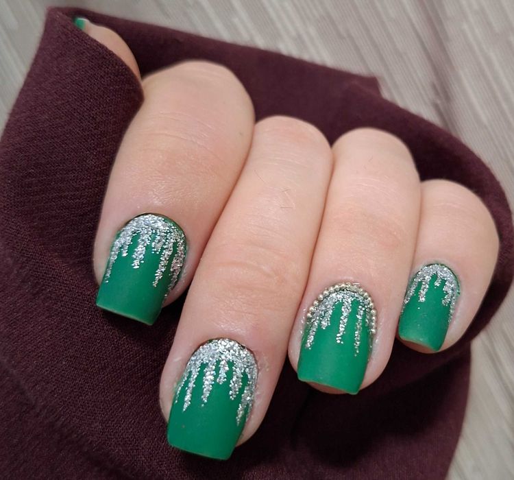 Servicii de manichiura