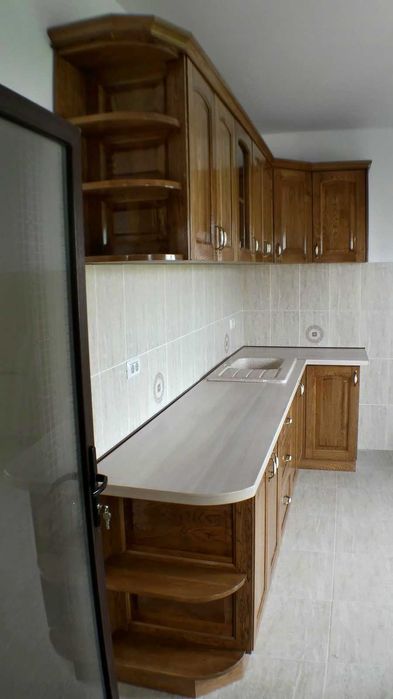 Producator Mobilier LEMN Masiv. Bucatarie, blat, noua, soft, fronturi.