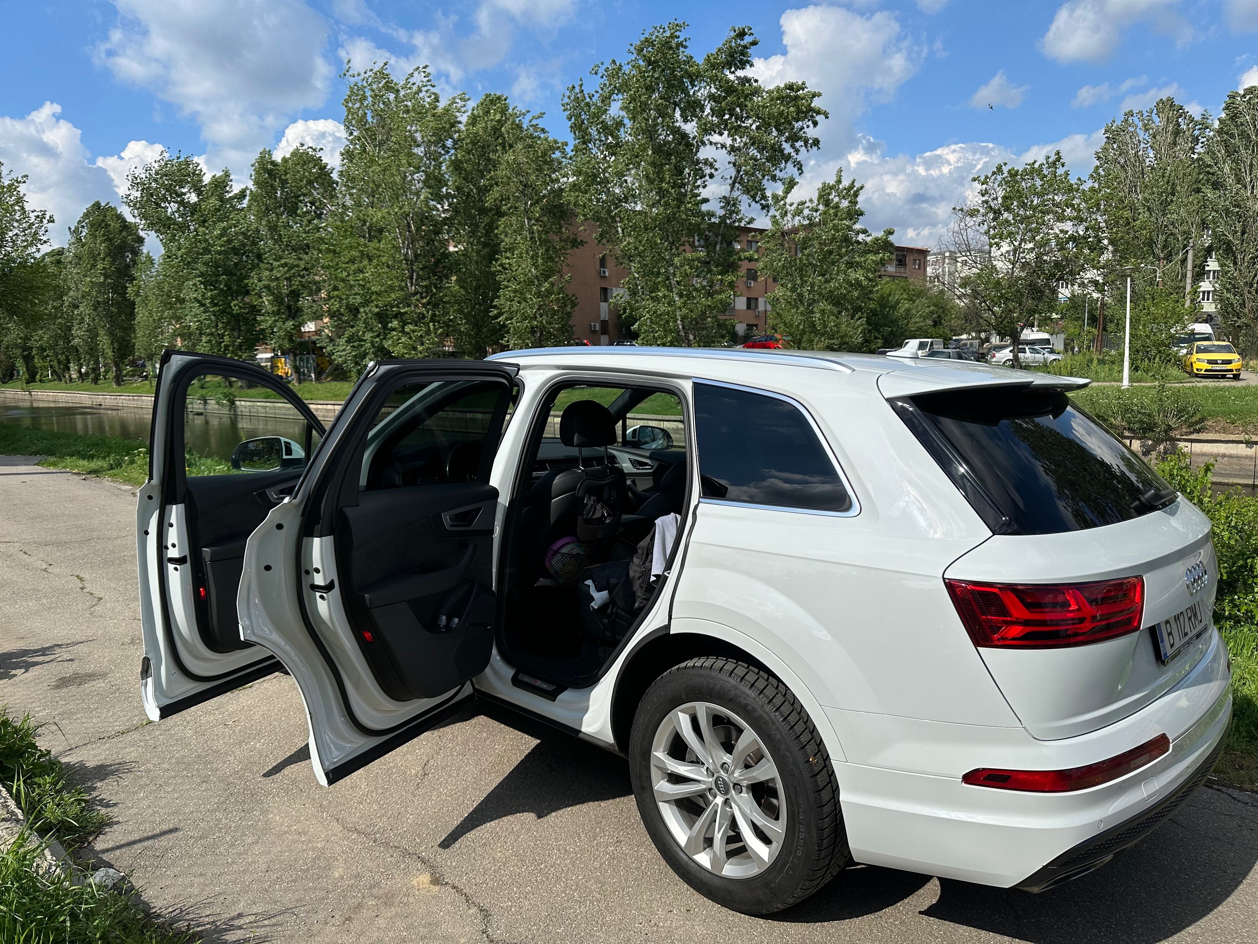 Automobil Audi Q7 S line