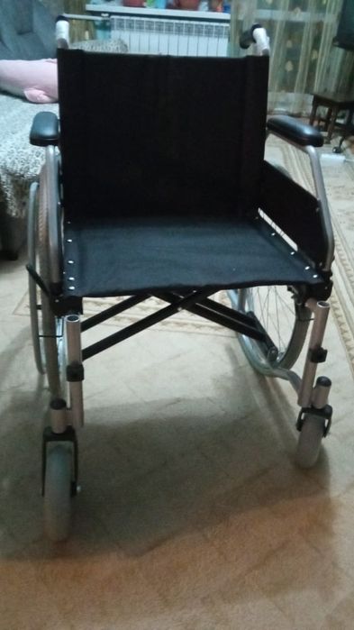 Инвалидная коляска
