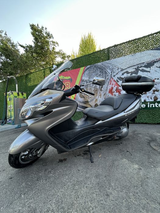 Suzuki Burgman 400