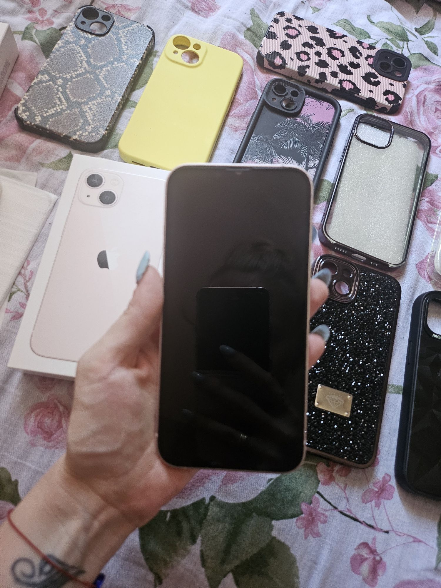 Iphone 13 pink отличен