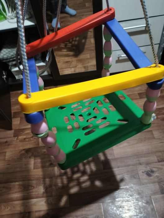 Продам Детскую качелю