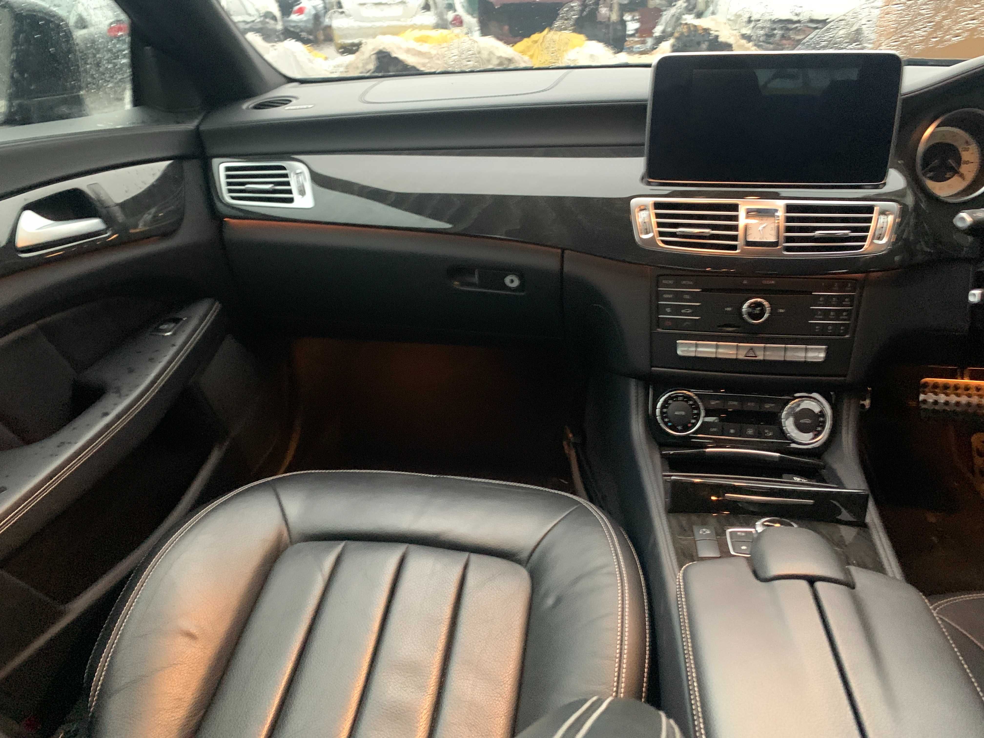 interior mercedes cls350 250 w218 electric incazlit AMG dezmembrez cls