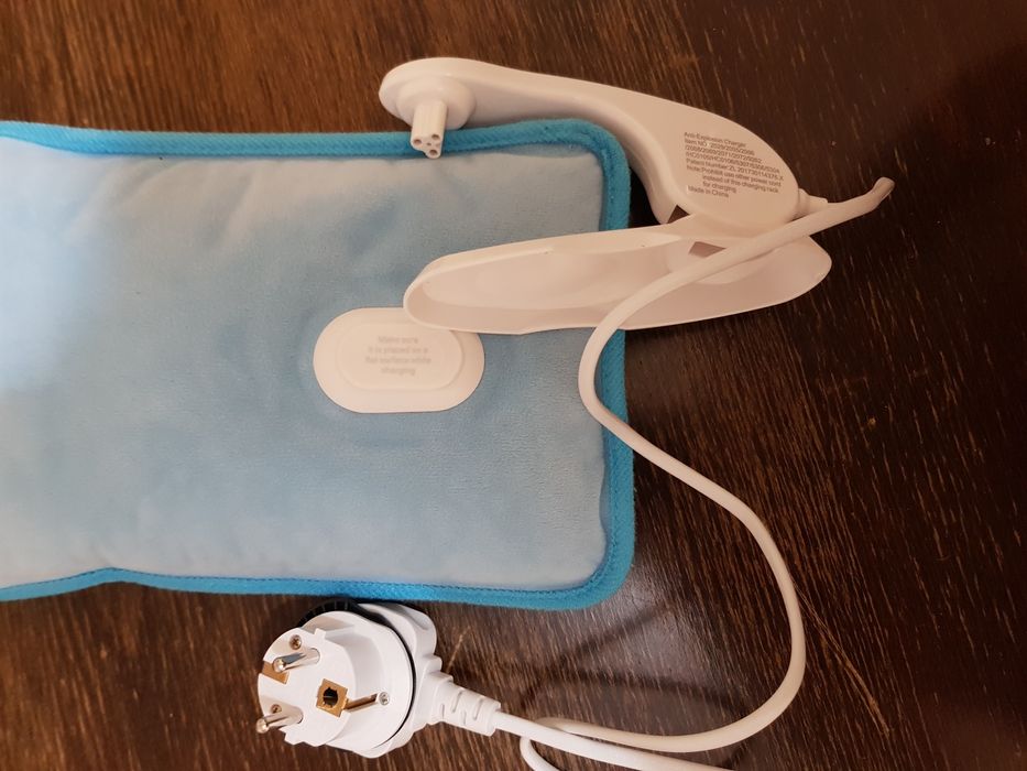 Pernă ortopedică pentru dureri de gât,umeri