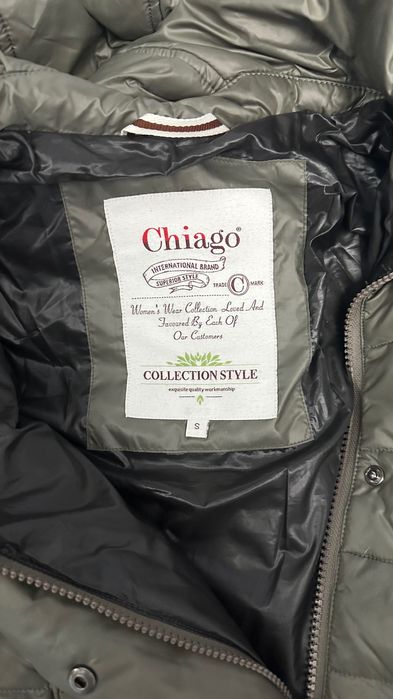 Пуховик в размере xs-s