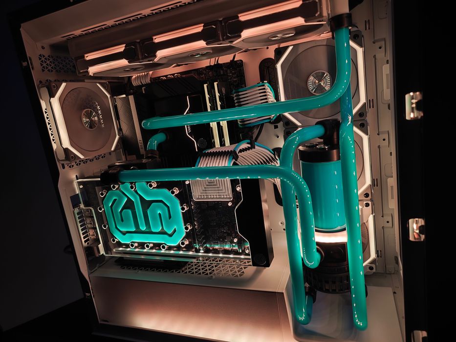 Геймърски Компютър от GRIGS