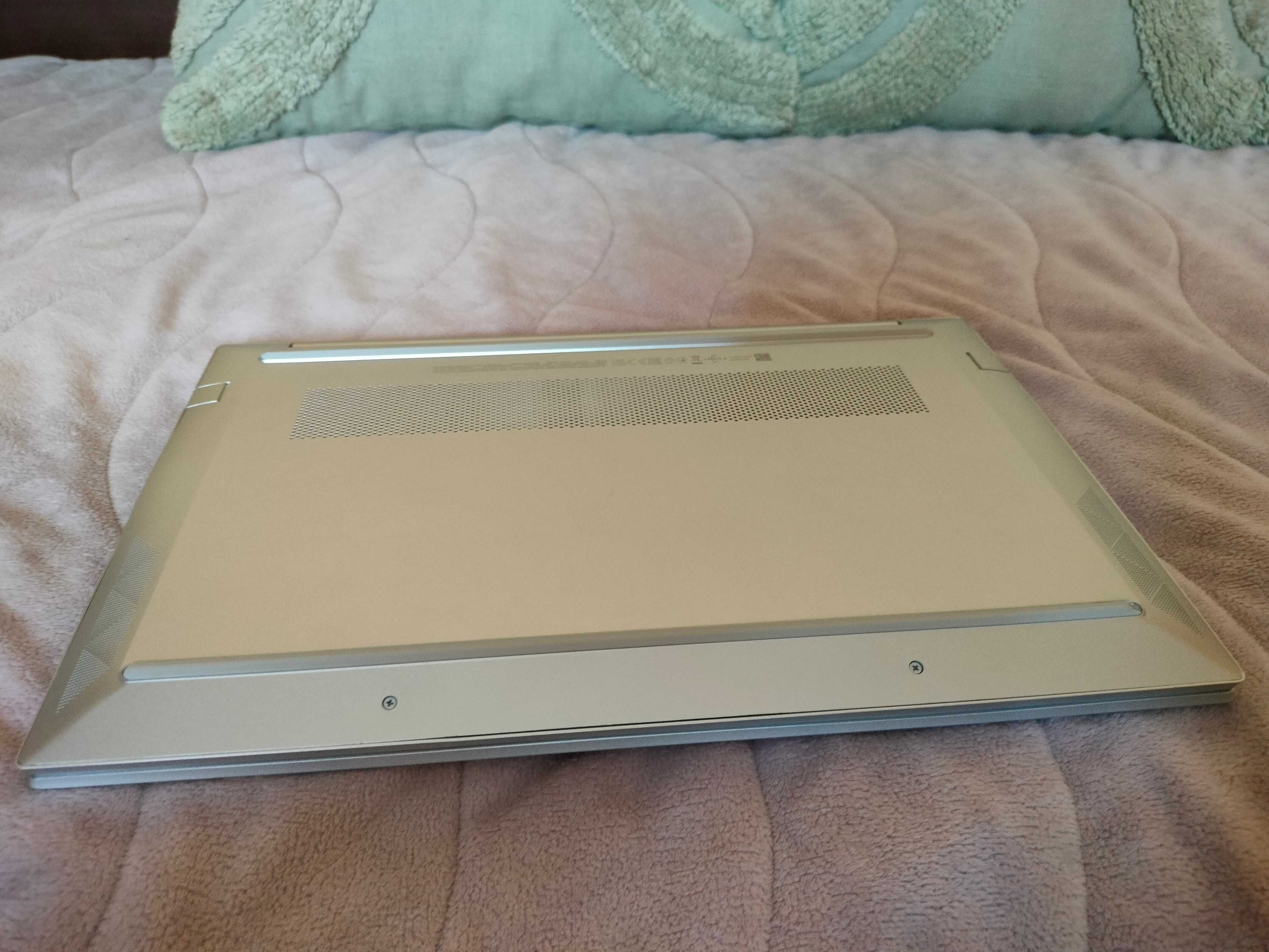 HP Pavilion Laptop 13" FHD IPS, Intel i5-1135G7, 8GB RAM, 1TB SSD