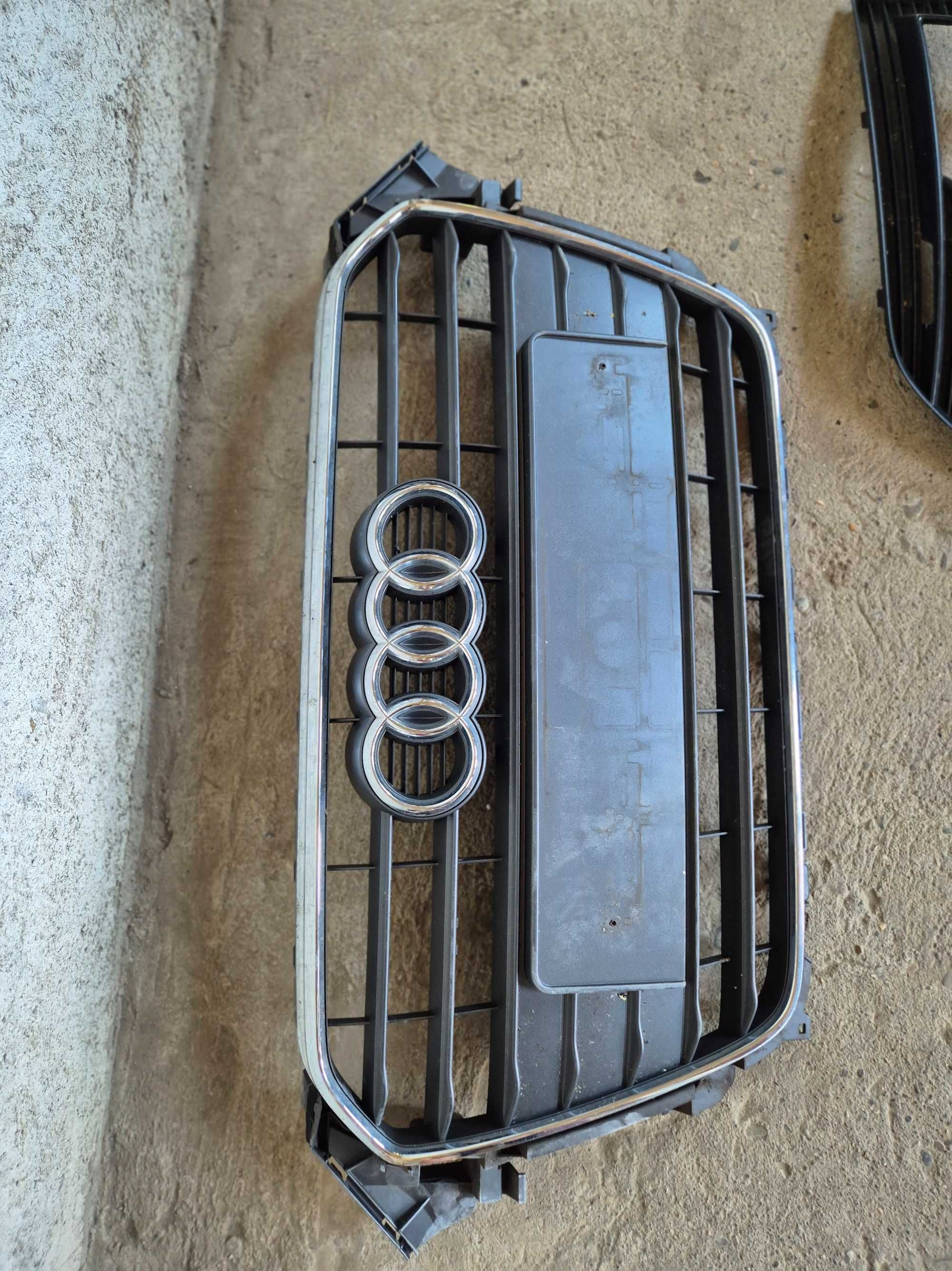 Grila radiator originala+grile proiectoare audi a4 b8.5 facelift