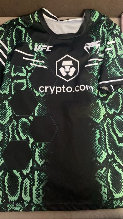 Футболка юфс срочно