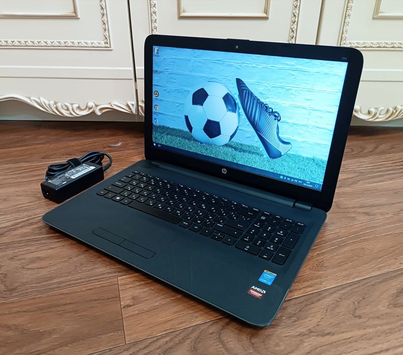 Notebook HP Core i3 / Windows 10.