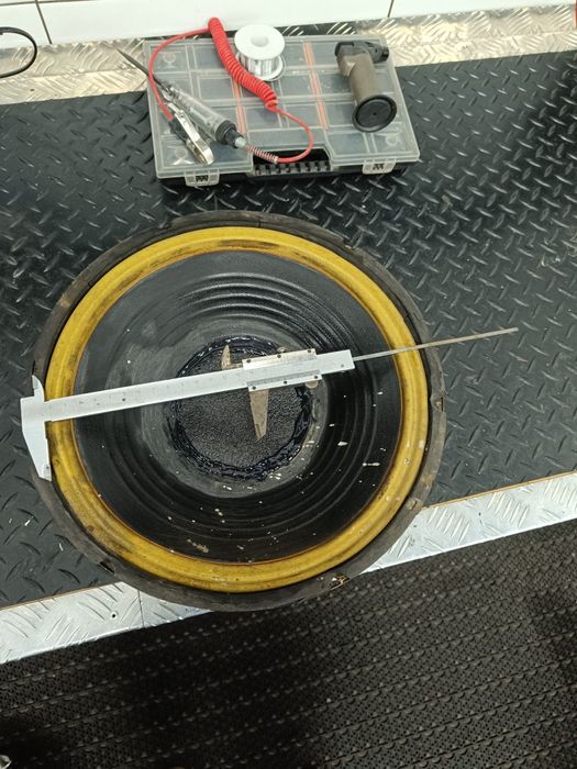 Динамик рабочий от сабвуфера