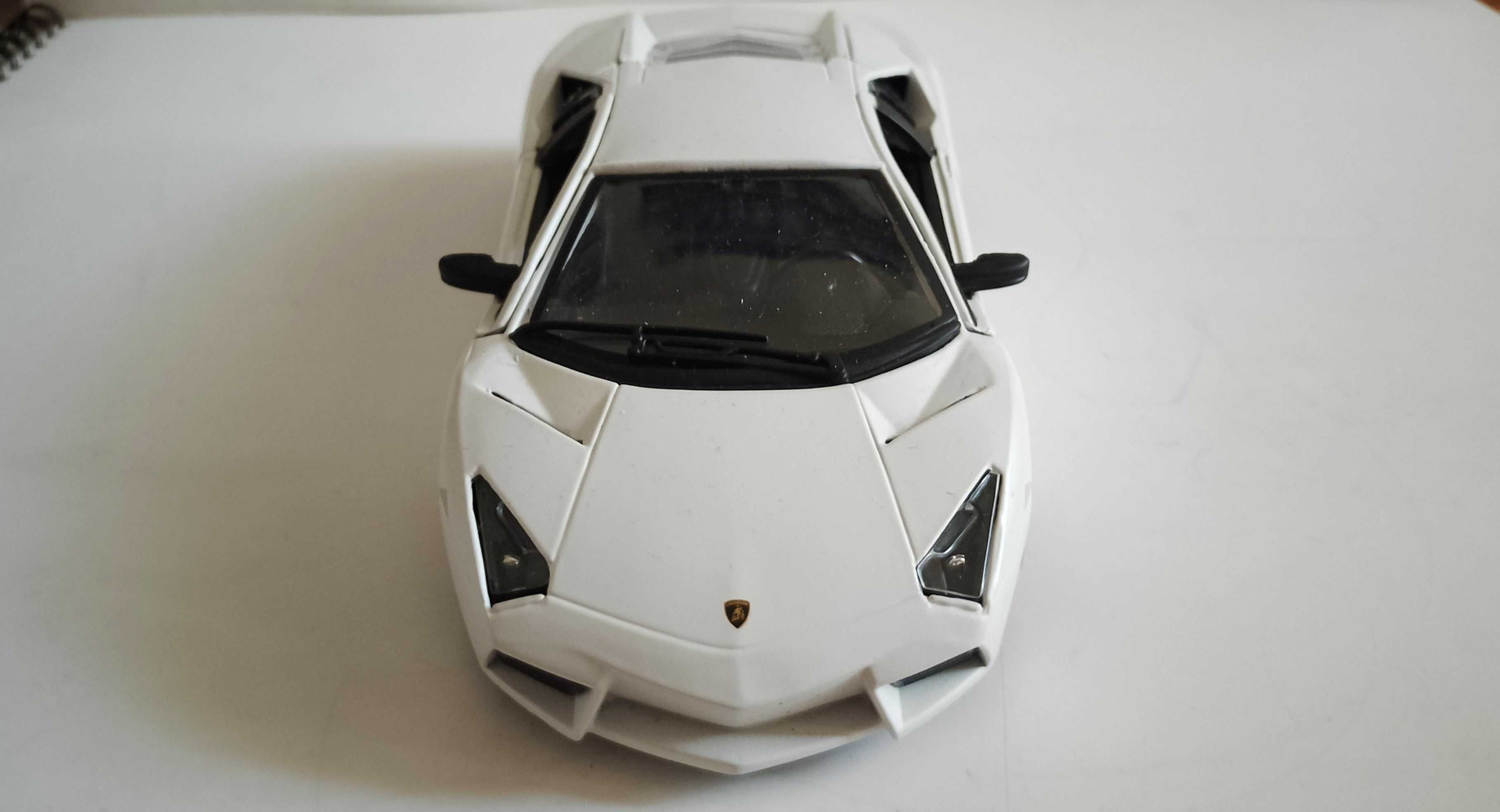 Bburago Lamborghini Reventon 1:24