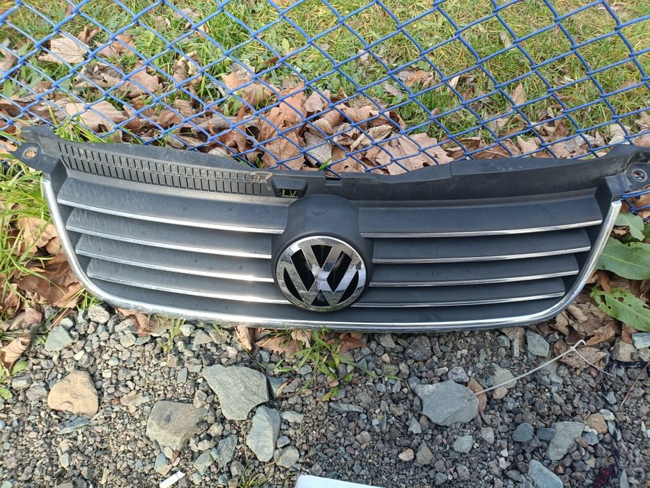 Vând grila radiator și grile bara