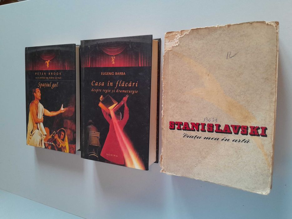 Set de 3 cărți esențiale - teatru