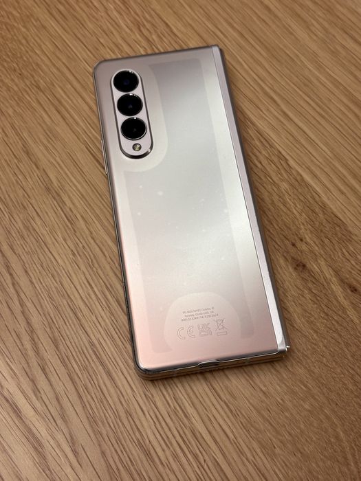 Samsung Fold 3 | 256GB | Fullbox