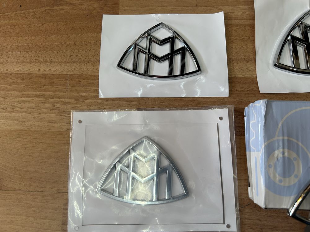 Emblema Maybach Capota spate Capacele Janta  75mm