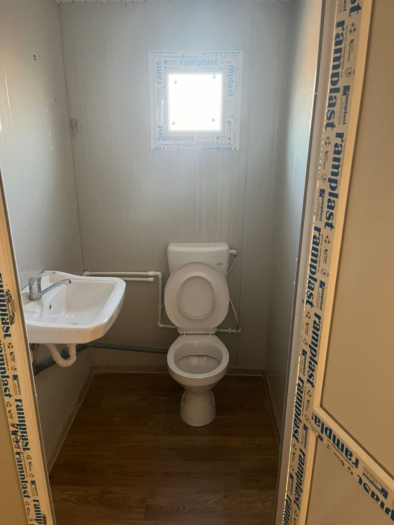 Vând containar modular