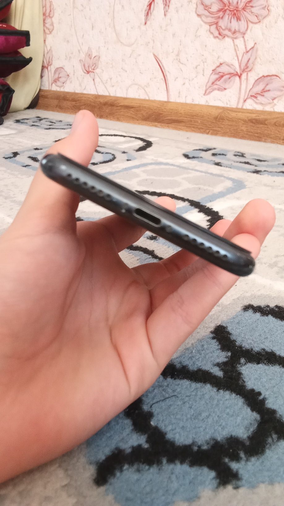 iPhone 7 32 gb 99 yomks