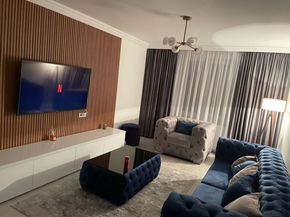 Inchiriez apartament