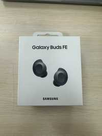 Новые в упаковке наушники Galaxy Buds FE