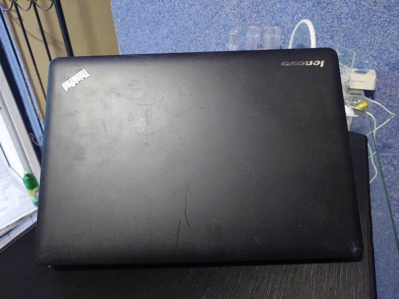 Thinkpad E430 Core i5-2540M/RAM 8GB/128GB SSD/Nvidia 1GB Videokarta