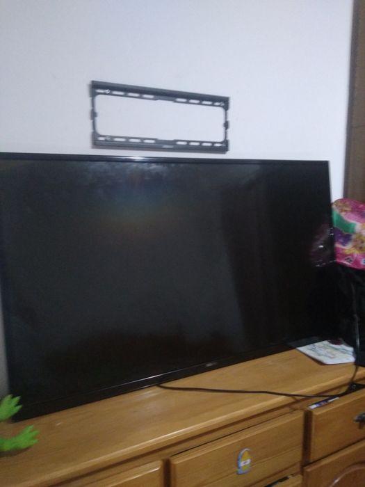 Smart tv teletech 49"