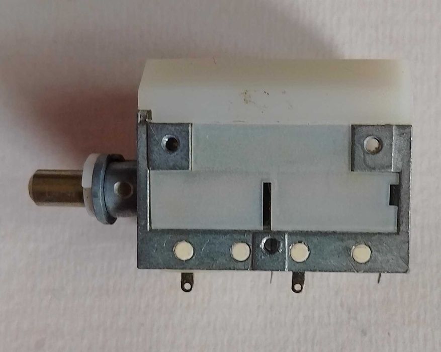 Променлив кондензатор, руски, нов