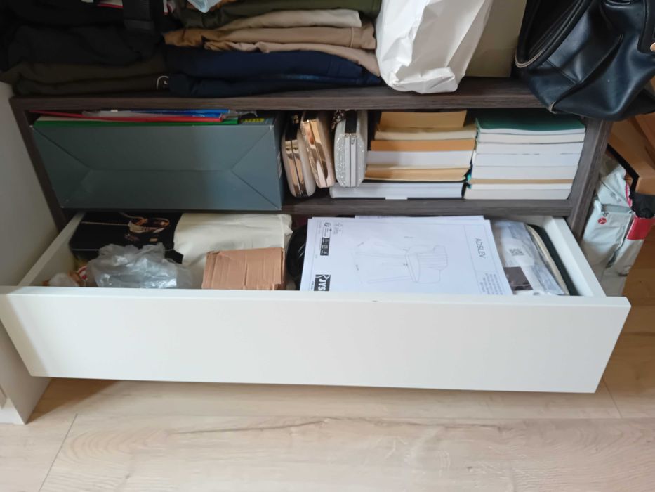 Скрин с чекмедже