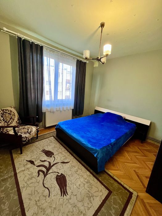 Închiriez apartament zona UMF - Spitalul Județean