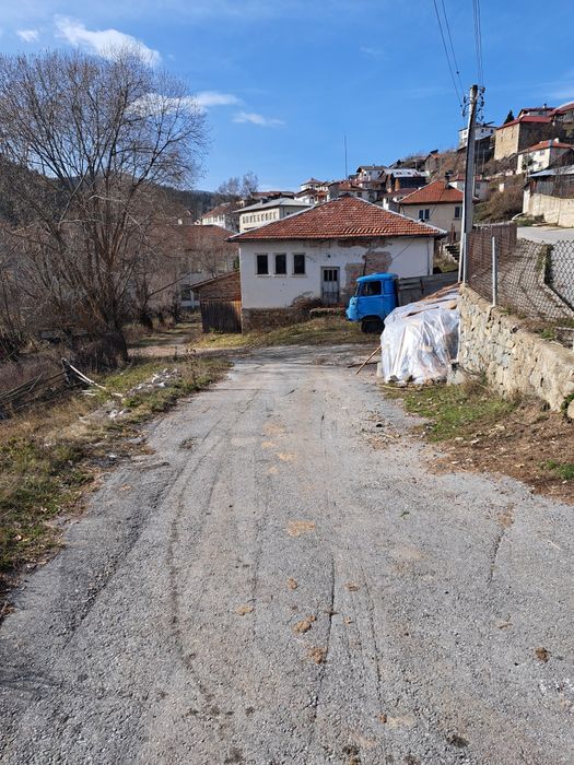 Едноетажна сграда