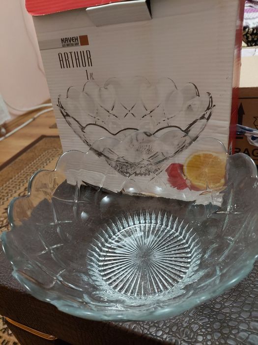 Стъклена купа нова