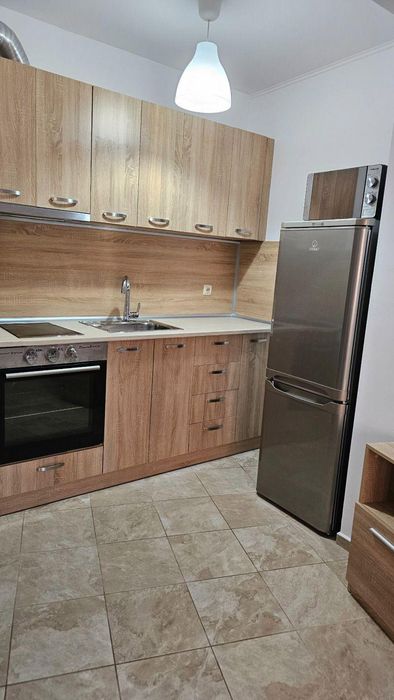 Дава се под наем Двустаен апартамент в Бургас, Сарафово - 50 кв.м за 331.5 € - Снимка #1