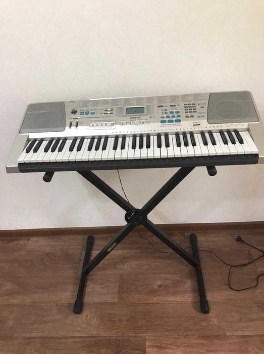 Продам синтезатор Casio в г. Алматы