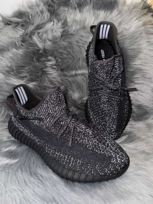 36-46 Yeezy 350 v2 Black Reflective