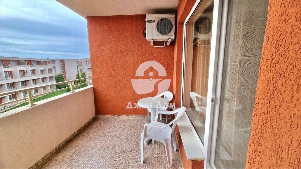 Продава се Двустаен апартамент в к.к. Слънчев бряг - 64 кв.м за 1008 €/кв.м - Снимка #8