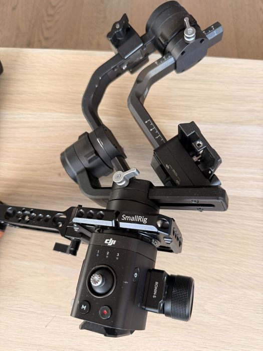 Stabilizator DJI Ronin S (originalul, nu RS2 sau RS3)