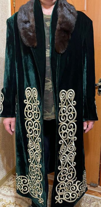 (Чапан) Шапан новый с головным убором